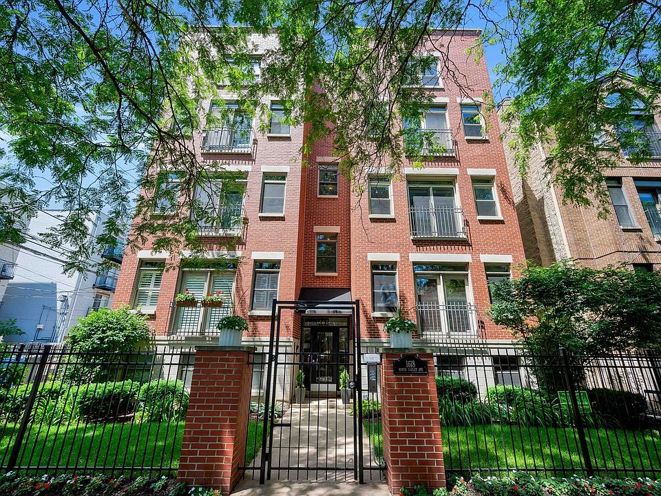 1st image of 1618 N Oakley Ave APT 2N