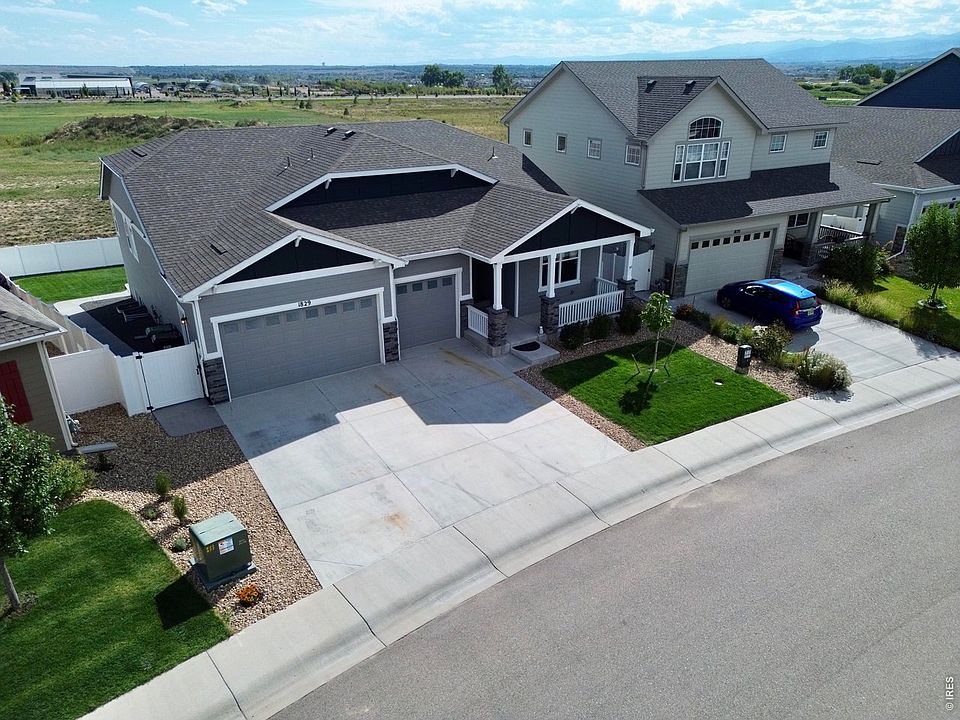 1st image of 1829 Holloway Dr