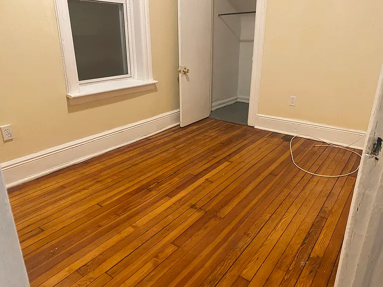 40.5 Gardner Ave — Photo 12