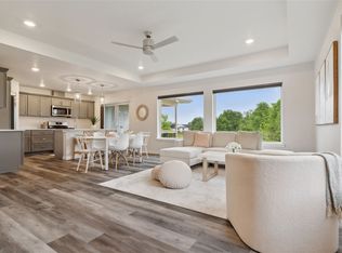 914 Oakland Trl, Solon, IA 52333