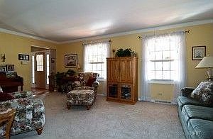 2nd image of 3N809 Hawthorn Dr