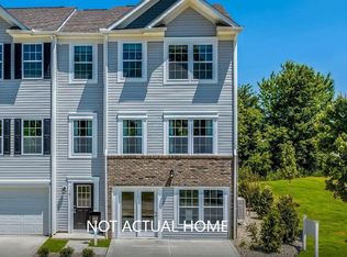126 Coyote Willow Dr, Etna, OH 43068