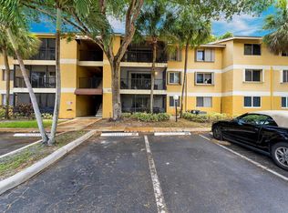 3083 N Oakland Forest Dr APT 202, Oakland Park, FL 33309