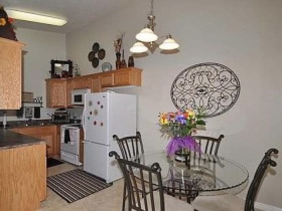 2nd image of 1441 Westbury Way APT G