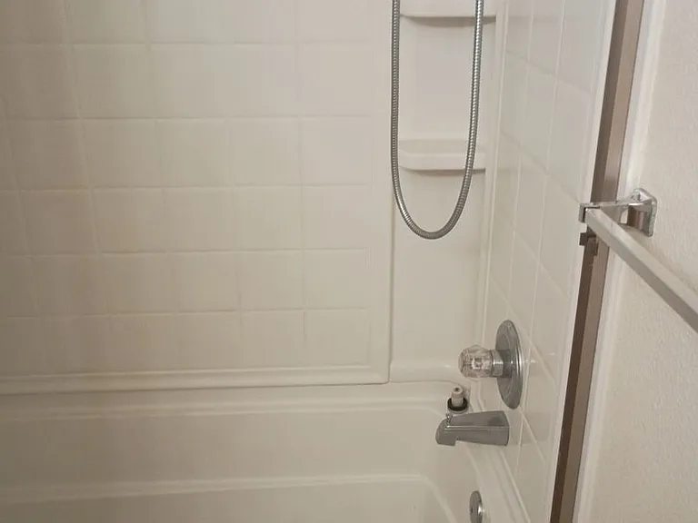 3225 Lucerne Way — Photo 6