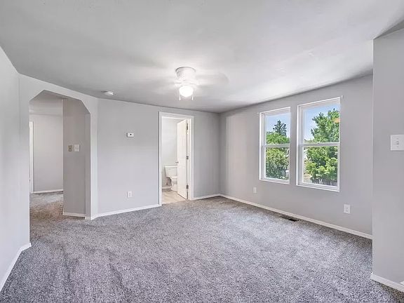 4th image of 918 Division St #1/2