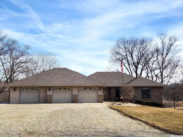 3334 Lancer Ave, Osage, IA 50461