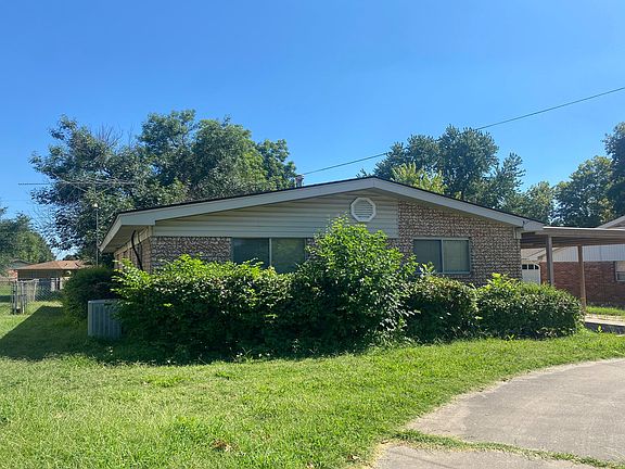 3rd image of 208 E South Ave