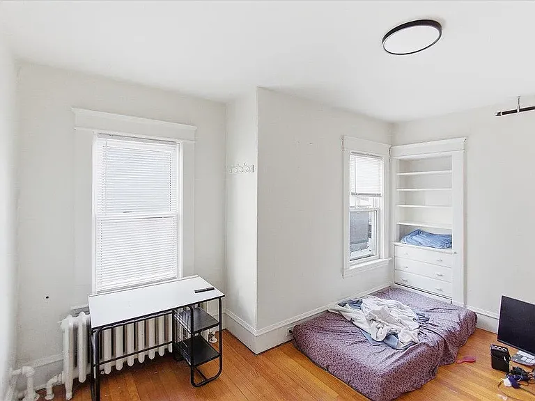 52 Isham St #2 — Photo 9