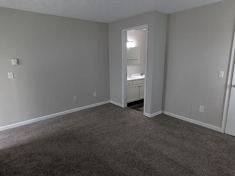 785 Kerns Dr NE — Photo 15