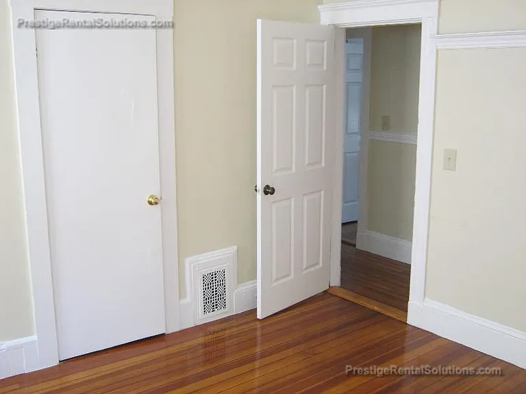 21 Roseclair St #3 — Photo 9