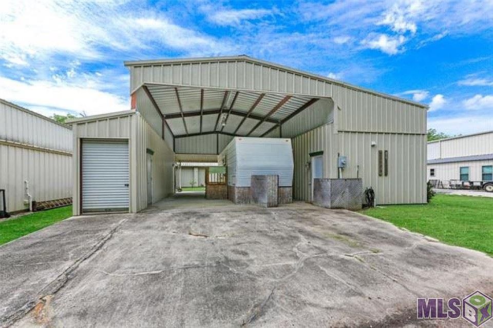 1st image of 22304 Chene Blanc Ln