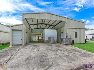 22304 Chene Blanc Ln, Maurepas, LA 70449