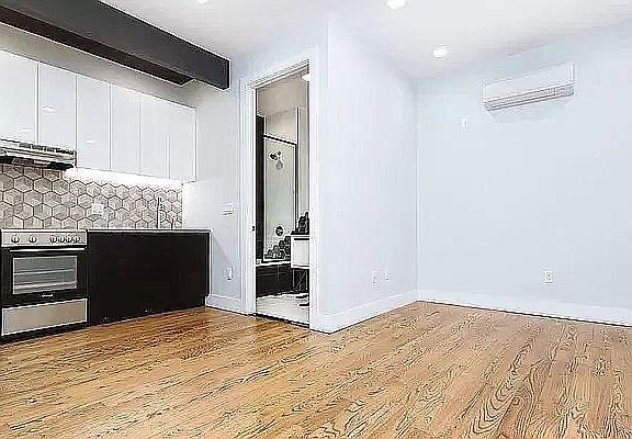 3rd image of 2734 Snyder Ave #3C