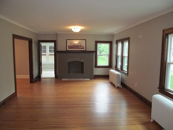 4th image of 2420 Seabury Ave APT 1
