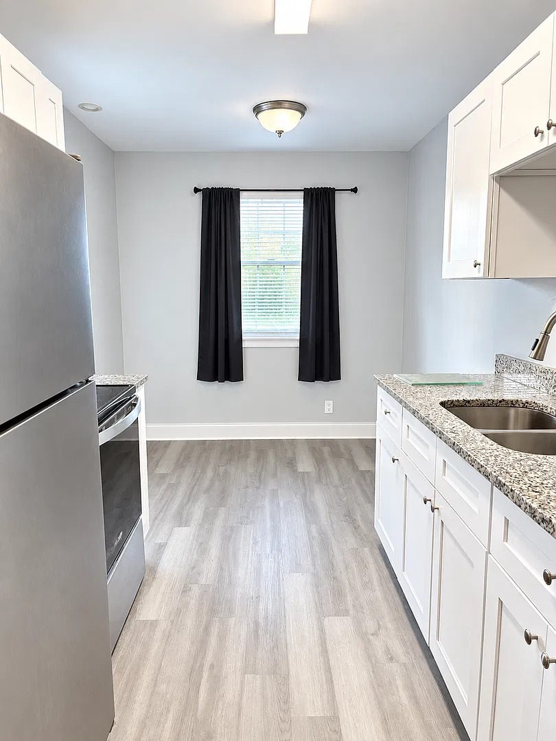 Barna Apartments — Photo 4