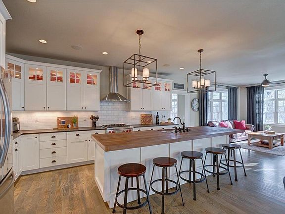 4th image of 4857 Autumn Leaf Court