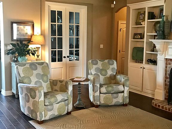 3rd image of 1043 Spanish Moss Cir