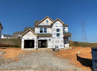 177 English Oak Ln, Lenoir City, TN 37771