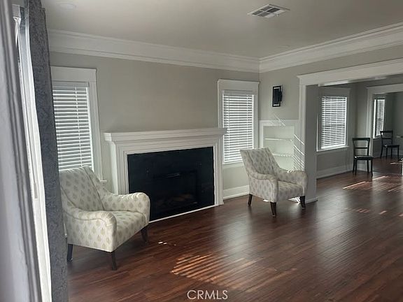 4th image of 4041 Denker Ave