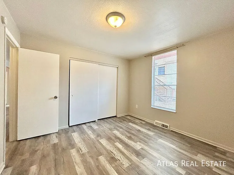 331 N Columbine St #D — Photo 7