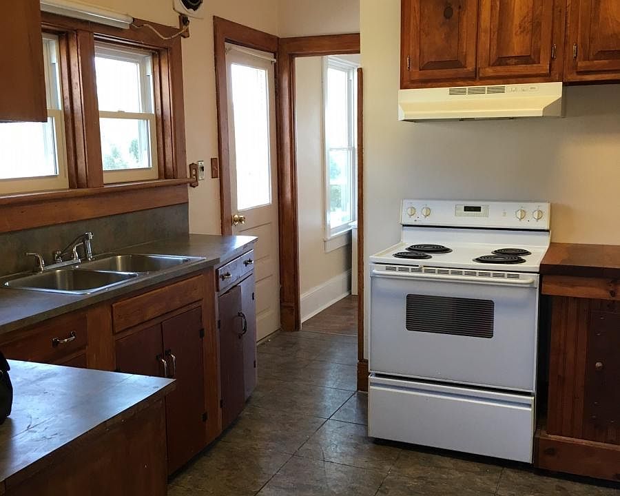 Kitchen view from Mudroom