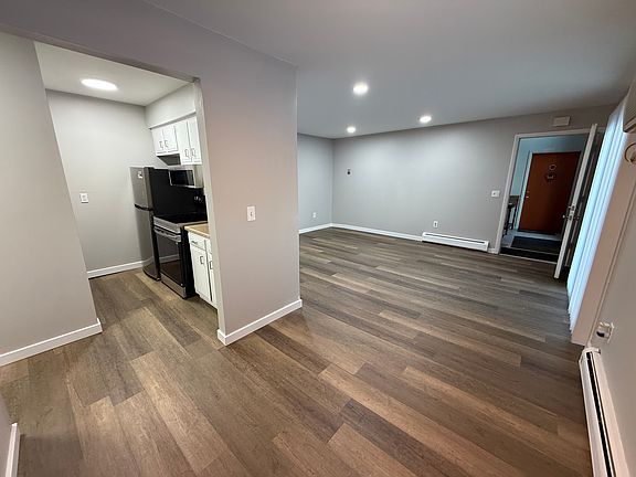4th image of 821 Minnesota Dr APT 1