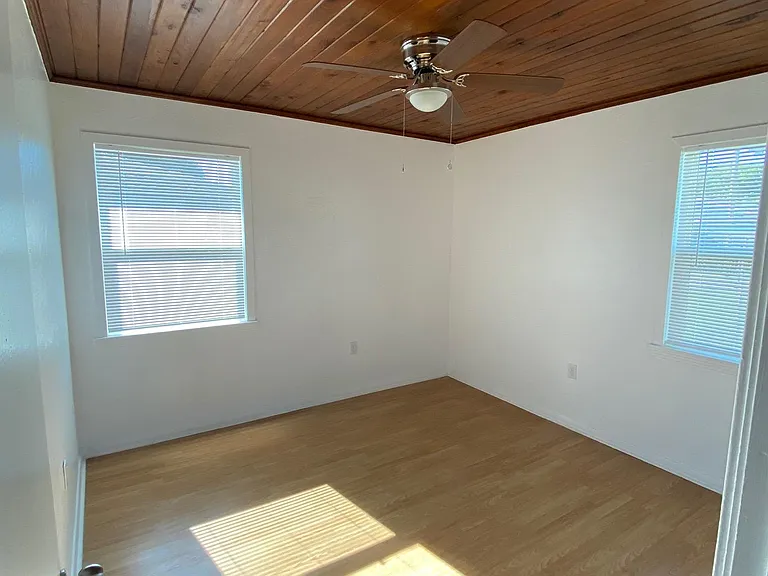 Bedroom 2 entrance view