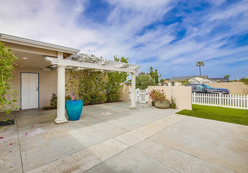 19312 Harding Ln, Huntington Beach, CA 92646 | Zillow
