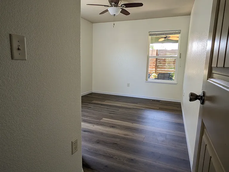 12x10 bedroom