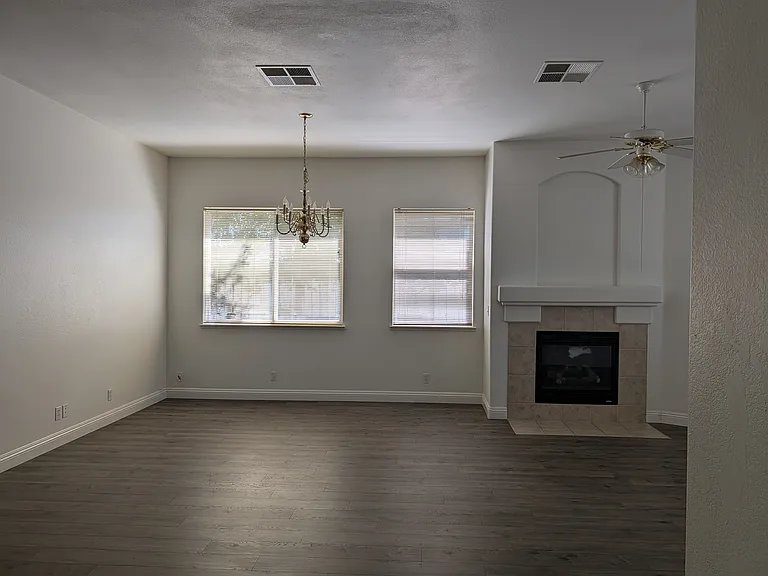 3316 Clearview Ct — Photo 16