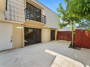 1700 Embassy Dr APT 708, West Palm Beach, FL 33401