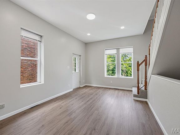 3rd image of 8422 Michigan Ave
