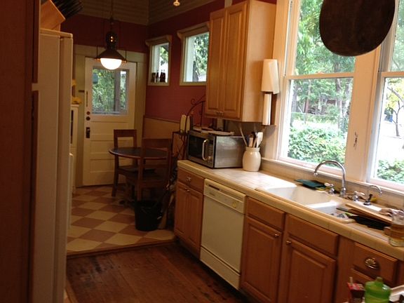 5th image of 315 N Winnetka Ave