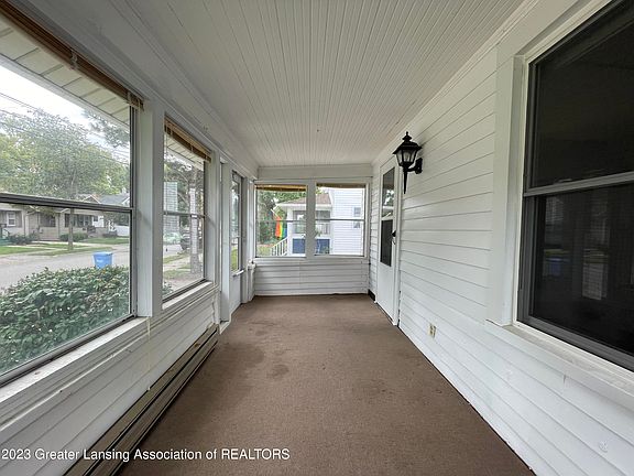 2nd image of 419 N Magnolia Ave