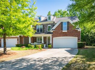 10223 Blairbeth St, Charlotte, NC 28277