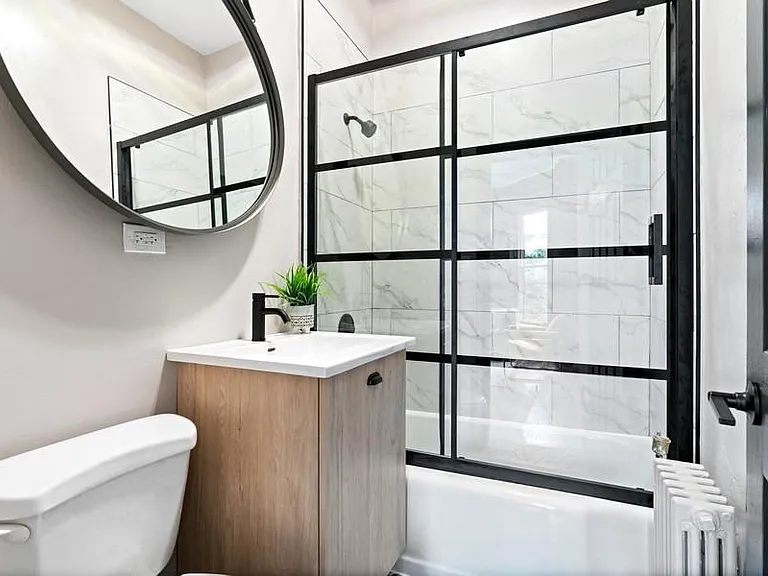 1023 N Dearborn St #1F — Photo 10
