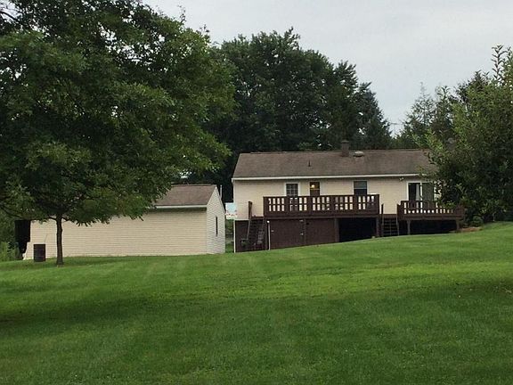 4th image of 18 Byers Dr