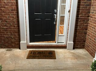 8323 Pilots View Dr, Raleigh, NC 27617