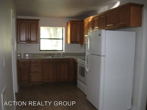 2nd image of 5137 Admiral Dr
