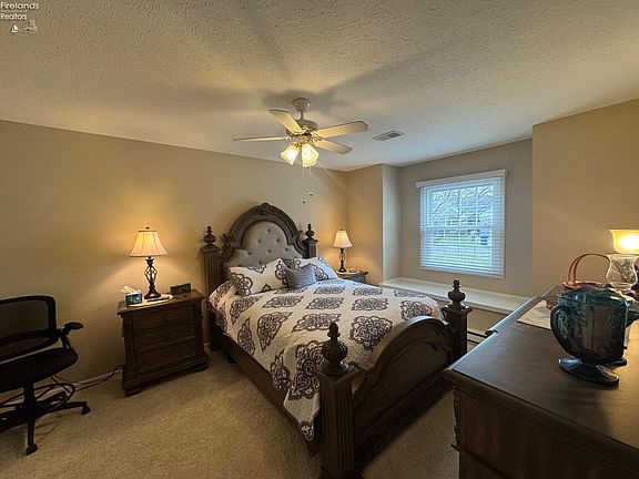 4th image of 4203 Woodridge Dr