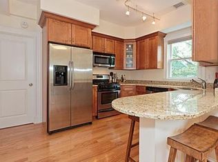 161 Elm St #2, Somerville, MA 02144