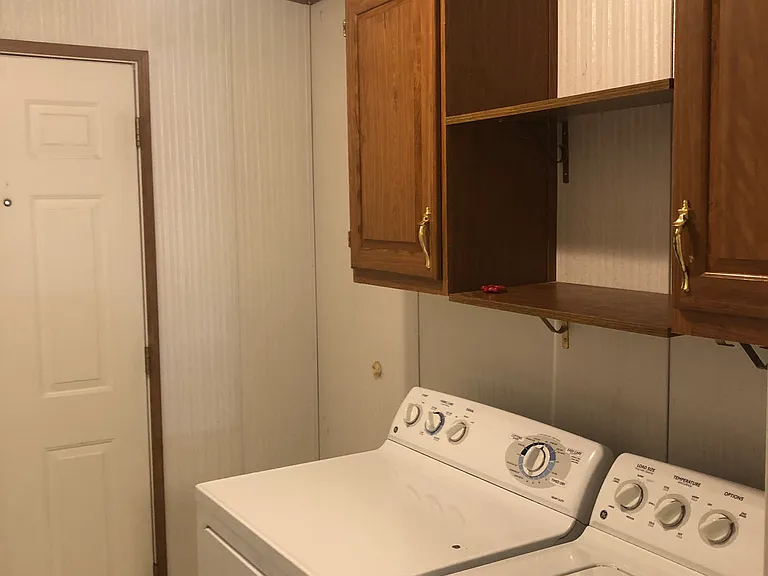 404 Crimsom King Cir #404 — Photo 11