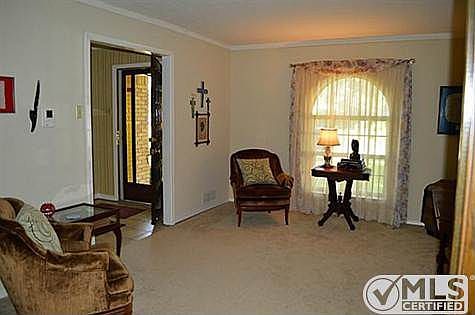 5th image of 1107 Chapel Creek Ct