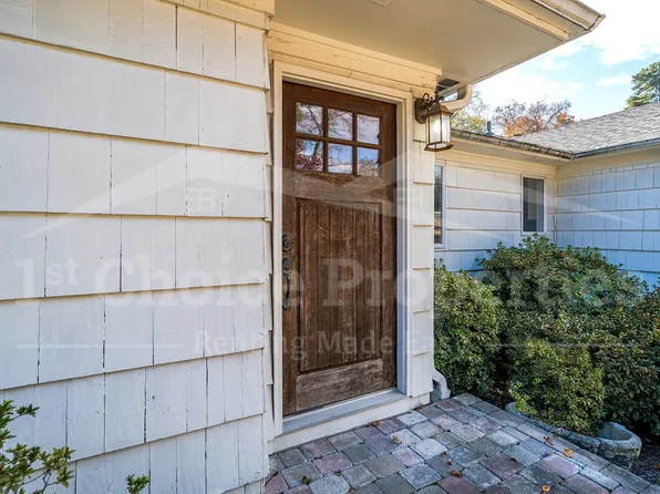 2005 Chestnut Rd, Vestavia Hills, AL 35216