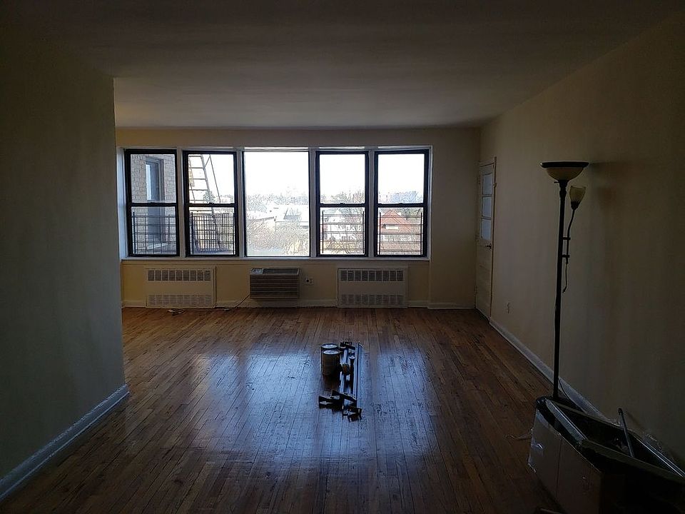 1st image of 902 Ocean Pkwy #4T