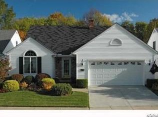 25 Laurel Dr, Rocky River, OH