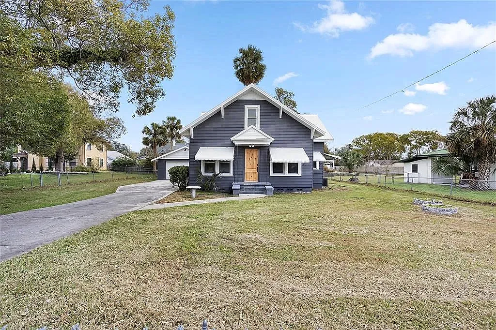 119 Leon Ave — Photo 2