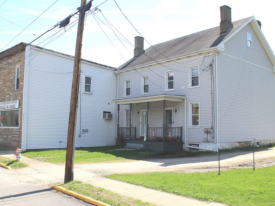 2nd image of 325 Railroad St