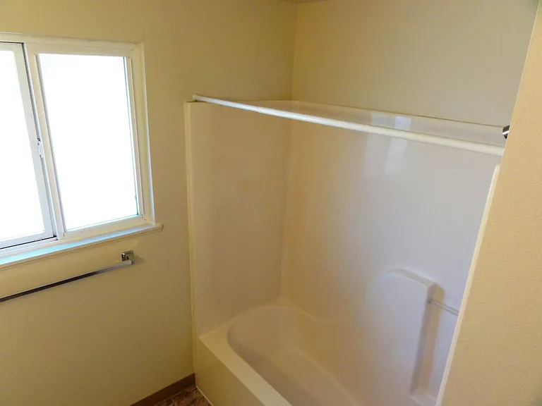 3340 SE Cesar E Chavez Blvd #6 — Photo 8